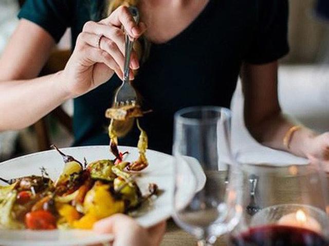 Những thói quen ăn uống rước ung thư vào người lúc nào không biết