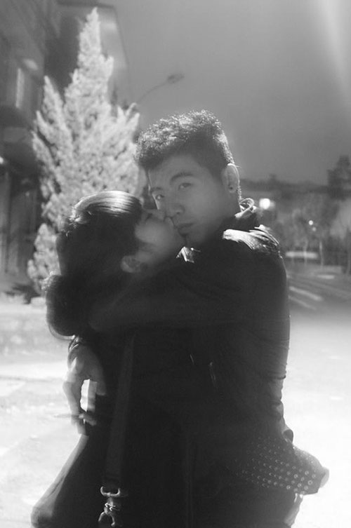 Lộ nhiều ảnh Hot Girl Mi Vân tình tứ bên trai lạ Hot Girl Mi Van