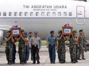 Tin tức - Máy bay AirAsia QZ8501 vỡ khi chạm mặt biển?