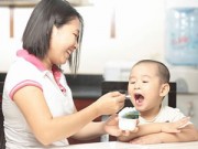 Làm mẹ - Sai lầm của mẹ làm mất tác dụng của sữa chua