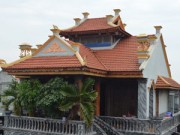 Nhà đẹp - Choáng váng những ngôi nhà gỗ lim tiền tỷ của lão nông Việt