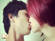 Làng sao - Lộ ảnh Công Phượng khóa môi Hòa Minzy