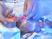 Làm mẹ - 31 tuổi vẫn một mình sinh liền 5 em bé