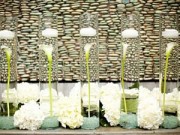 Nhà đẹp - Ngất ngây bình cắm hoa trong nước mỏng manh