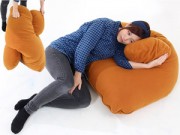 Nhà đẹp - Gối ôm bạn trai cho nàng độc thân vui sướng