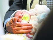 Làm mẹ - Nghe mẹ Việt ở Tây kể chuyện trẻ nước ngoài bị cảm lạnh