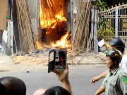 Tin tức - Sau 2 tiếng nổ lớn, cơ sở mây tre đan cháy ngùn ngụt