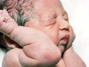 Làm mẹ - Trẻ sơ sinh mới chào đời: 'sốc' vì quá xấu