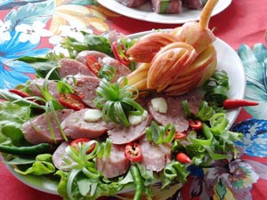 Cách làm nem chua thơm ngon đãi khách