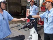 Tin tức - Giá xăng dầu giảm sâu, lo ngại xuất hiện buôn lậu