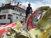 Tin tức - Indonesia bắt đầu trục vớt thân máy bay AirAsia