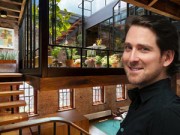 Nhà đẹp - Anh chàng đẹp trai sửa nhà kho thành căn hộ đẳng cấp