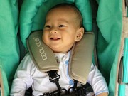 Làm mẹ - ‘Bé sơ sinh văng khỏi bụng mẹ’ bụ bẫm ngày cận Tết