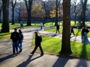 Tin tức - ĐH Harvard: Ban hành chỉ thị cấm thầy - trò yêu nhau