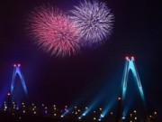 Tin tức - Pháo hoa đẹp lung linh trong thời khắc giao thừa