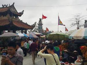 'Cháy phòng' nhà nghỉ, khách sạn trước phiên chợ Viềng