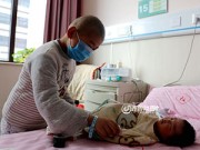 Làm mẹ - Bà mẹ đẻ thêm em bé để lấy tế bào gốc cứu con sắp chết