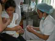 Tin tức - Không có vắc xin dịch vụ nên cho trẻ đi tiêm chủng mở rộng