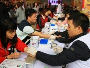 Ngày mới - Hàng ngàn người tham gia hiến máu trong mưa rét