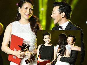 Trương Ngọc Ánh nhận giải Cánh diều từ tay chồng cũ