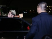 Làng sao - Vợ con Quyền Linh nhường ghế VIP cho Sơn Tùng M-TP