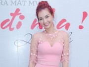 Làng sao - MC Quỳnh Chi đẹp gợi cảm "gái một con"