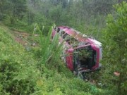 Tin tức - Lật xe ở biên giới Trung Quốc, 23 người Việt thương vong