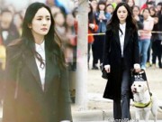Làng sao - "Gái một con" Dương Mịch buồn vẫn xinh lung linh