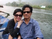 Làng sao - Chế Linh tình cảm bên vợ trước đêm diễn tại Nha Trang