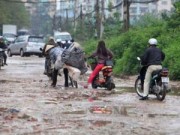 Tin tức - Méo mặt đi trên đoạn đường “đau khổ” giữa lòng Hà Nội