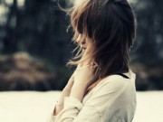 Eva Yêu - Nghi bị phản bội, chồng đổ keo vào vùng kín của vợ
