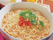 Bếp Eva - 10 sự thật thú vị về mì ăn liền có thể bạn chưa biết