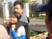 Tin tức - Dí dao nhọn vào cổ, ép nữ sinh lên xe máy giữa ban ngày