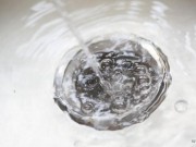 Nhà đẹp - 2 bước thông tắc đường ống thoát nước chậu rửa bát