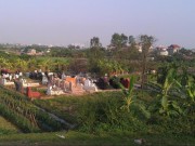 Tin tức - Mùa cải táng: Bất chấp thị phi, vợ quyết không địa táng cho chồng