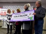 Tin tức - Xác nhận người đầu tiên trúng số độc đắc 1,6 tỉ USD