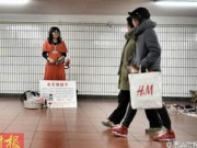 Tin tức - Người cha TQ 'giả gái' bán hoa kiếm tiền chữa ung thư cho con