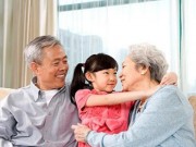 Eva tám - Ông bà chăm cháu mà đòi tiền thì còn gì là tình cảm?