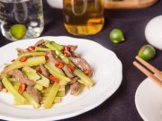 Bếp Eva - Thịt bò xào cần tây nhanh gọn