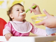 Tin tức - Thức ăn tươi, ấm giúp trẻ nhỏ chống chọi với giá rét