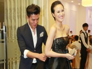 Làng sao - Phương Mai ngượng khi được Hiếu Nguyễn chỉnh váy áo