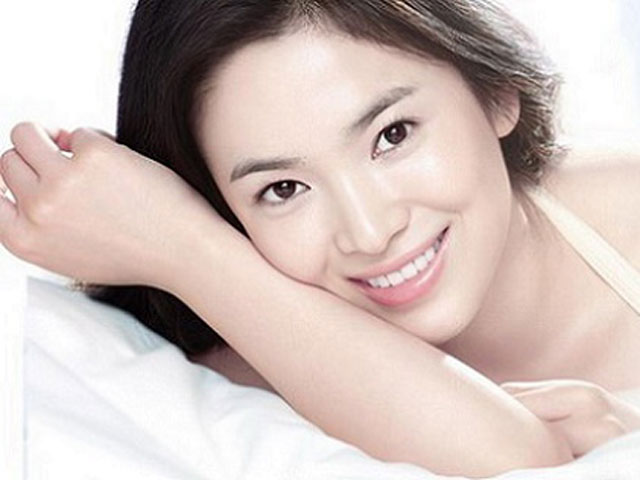 Làn da tươi trẻ nhờ những thói quen buổi sáng sau khi ngủ dậy