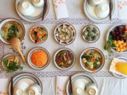 Bếp Eva - Mâm cỗ Tết đậm vị quê của mẹ Việt xa xứ