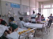 Tin tức - "Khóc thét" vì bị "chặt chém" khi đưa con đi khám bệnh ngày Tết