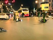 Tin tức - Ô tô 'điên' gây tai nạn liên hoàn tại Hà Nội