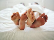 Bà bầu - Tần suất “yêu” thế nào thì sớm thụ thai?