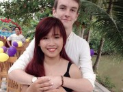 Eva Yêu - Kết thúc có hậu của cô gái săn chồng Tây từ lớp 9