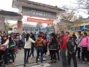 Tin tức - Huế: Nữ sinh bị đánh hội đồng trước cổng trường