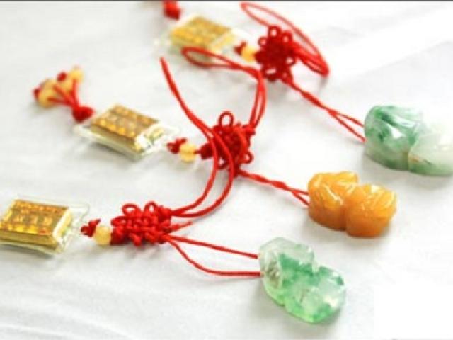 Vật phẩm phong thủy mang theo người để lấy may, bình an?