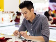 Tin tức thời trang - Bắt gặp Huy Khánh mua nhẫn tặng vợ dịp 8/3